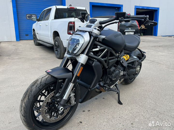 Ducati x diavel