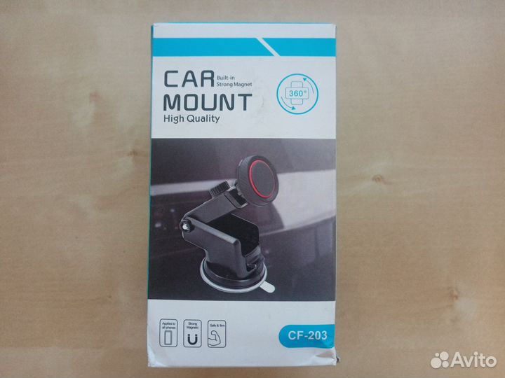 Держатель для телефона в машину