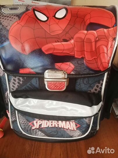 Рюкзаки ранцы для школы