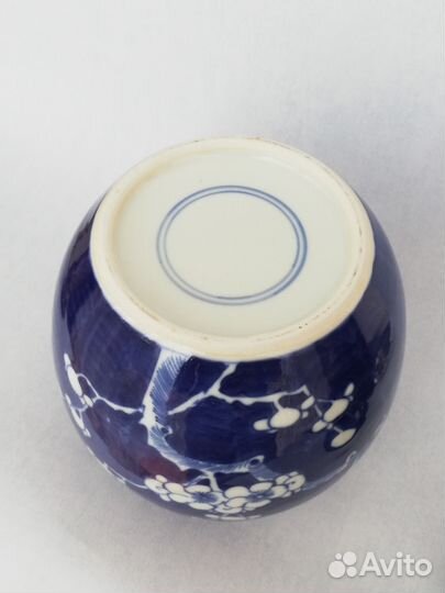 Ваза с крышкой Китай К.19 н.20 века