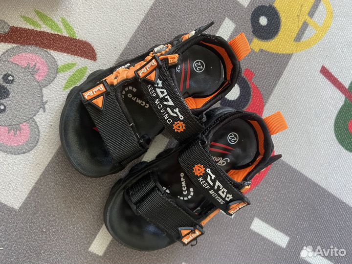 Сандали детские 22 размер