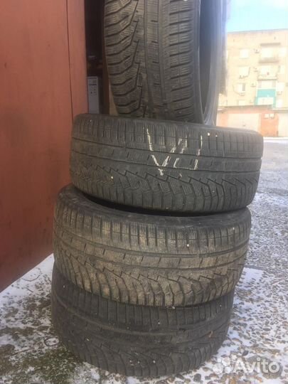 Hankook Winter I'Cept Evo2 W320A SUV 275/45 R19
