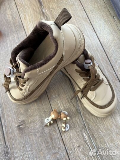 Кроссовки детские