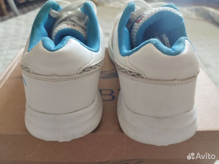 Кроссовки унисекс 38 размер