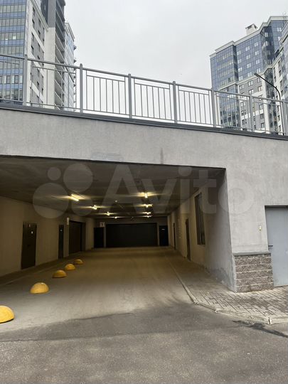 Машиноместо, 13 м²