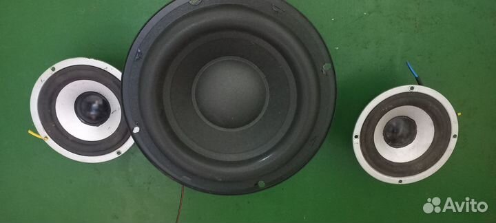 Динамик для сабвуфера