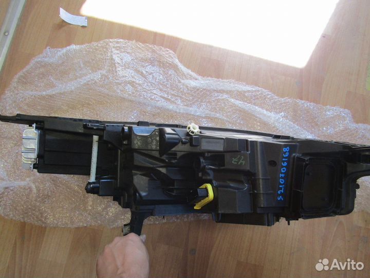 Фара левая Infiniti QX50