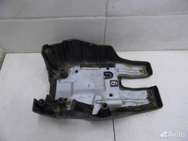 Кожух рулевой колонки нижний Maxima (A33) 2000-200