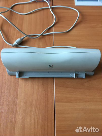 Ручной сканер Logitech PageScan Color