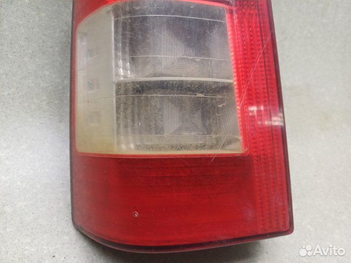 Фонарь задний левый Citroen Berlingo 1.4 KFV MT