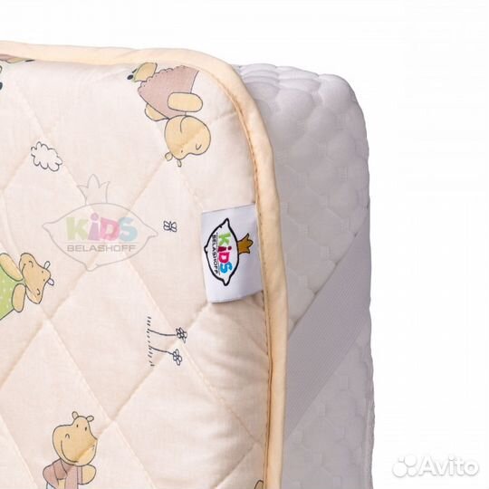 Наматрасник водонепроницаемый в детскую кроватку