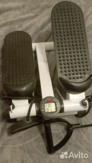 Фитнес. Тренажёр. Степпер с эспандерами