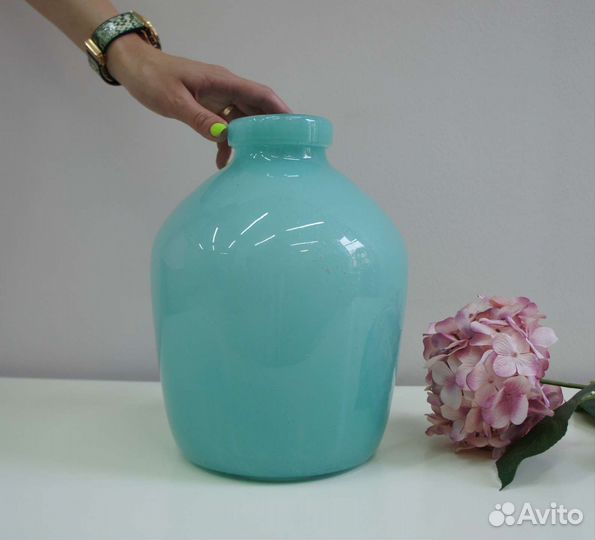 Большая стеклянная ваза. Ручная работа