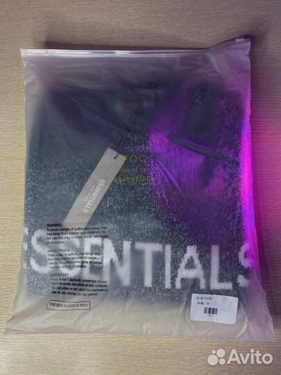 Вязанный свитер essentials два цвета в наличии