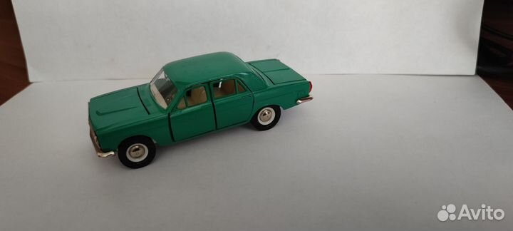 Волга газ 24 модель 1:43