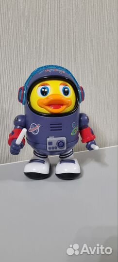 Танцующий робот Утенок космонавт
