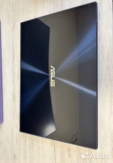 Стеклянный Ultrabook Asus i7 4k