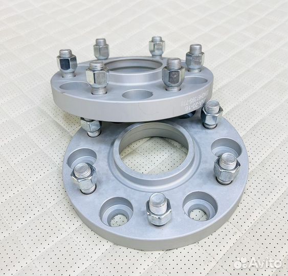 Проставки колесные 20 мм Cadillac Escalade