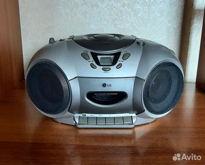 Магнитола LG