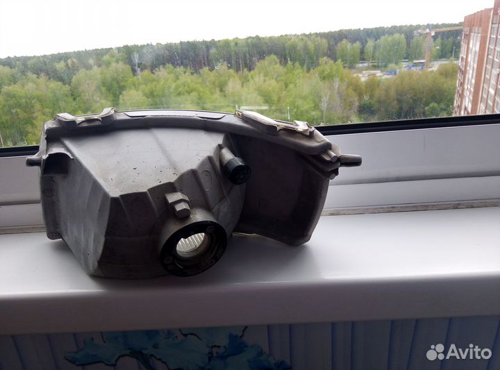 Противотуманная фара(R) Toyota Fielder,Wish,Spasio