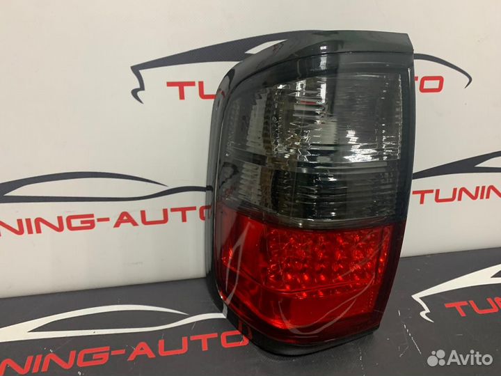 Стопы RH+LH Nissan Terrano (R50) 1995-2002 год (комплект LED, темно-красные)