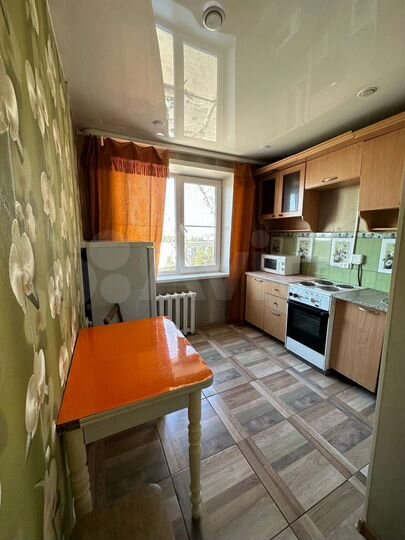 1-к. квартира, 37 м², 4/4 эт.