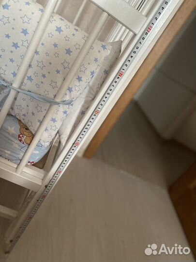 Кроваткая для новорожденных с маятником