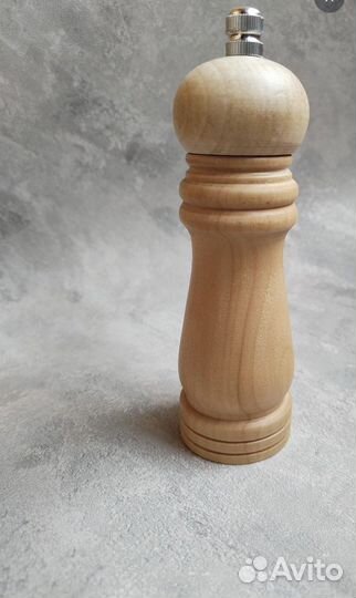 Мельница для специй деревянная