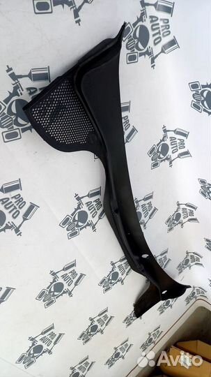 Жабо накладка дворников VW Polo