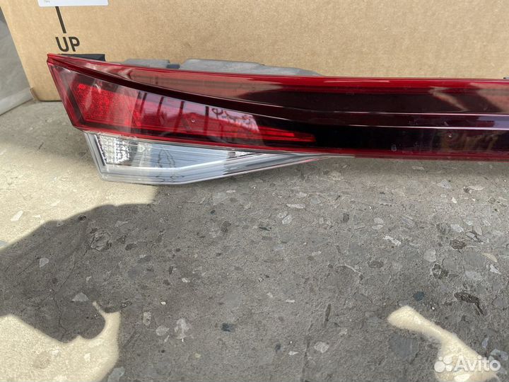 Фонарь крышки багажника Hyundai Elantra