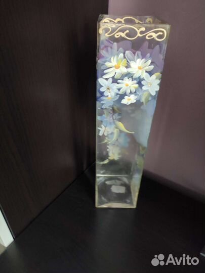 Ваза для цветов, цветное стекло