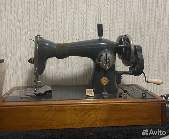 Советская ручная швейная машинка пмз «Калинина»