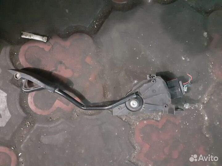 Педаль газа Nissan Almera 2004 (18002AU410) N16 1