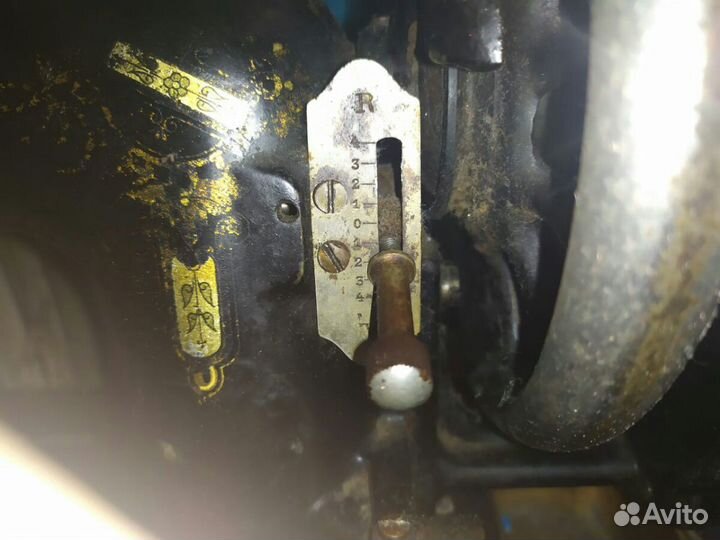 Швейная машина Singer