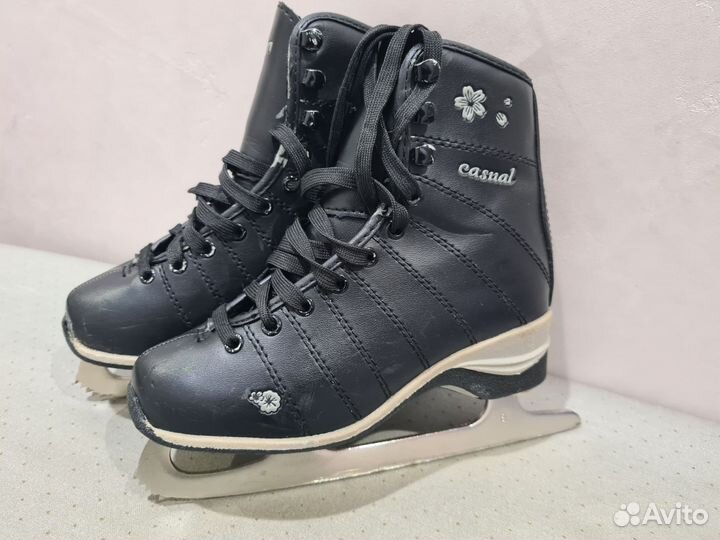 Коньки фигурные 32 размер