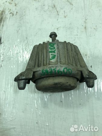 Подушка двигателя