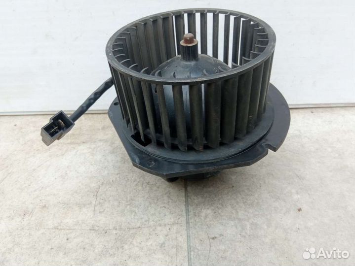 Моторчик печки Volvo 460