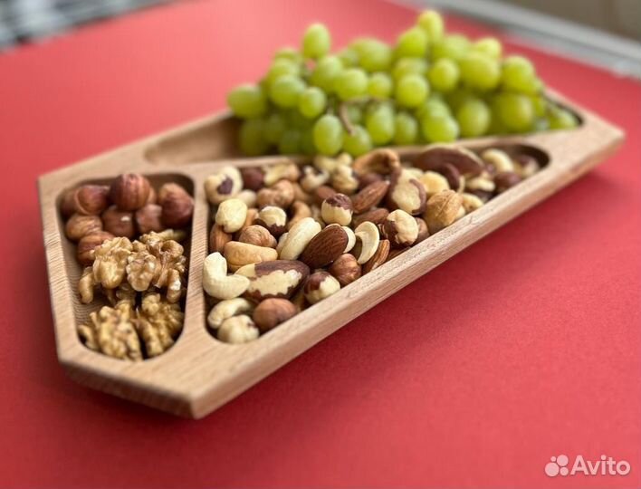 Блюдо из натурального дерева