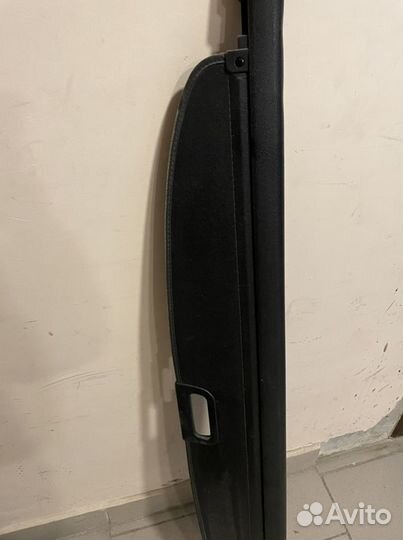 Продам заднюю шторку багажника на лансер 9 универс