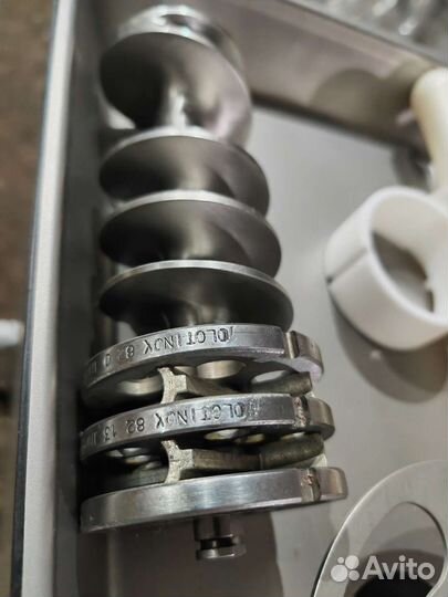 Мясорубка Mainca PC-82