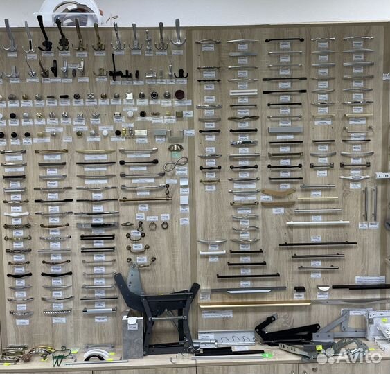 Мебельная фурнитура