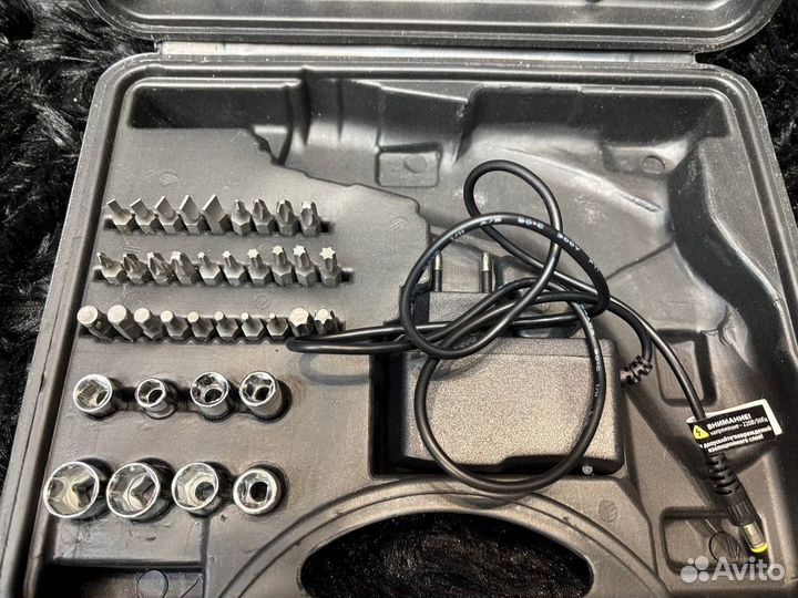 Аккумуляторная отвертка спец