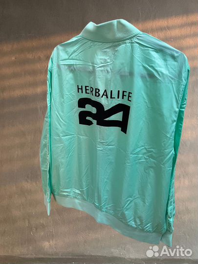 Ветровка Herbalife L XL