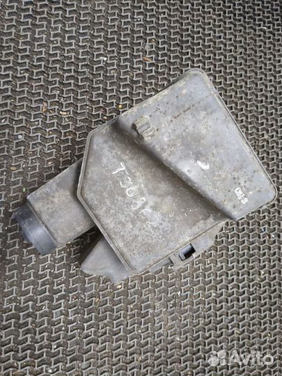 Корпус воздушного фильтра Mitsubishi Lancer 9, 200