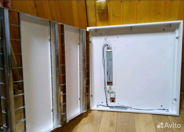 Светильник для потолков Amstrong