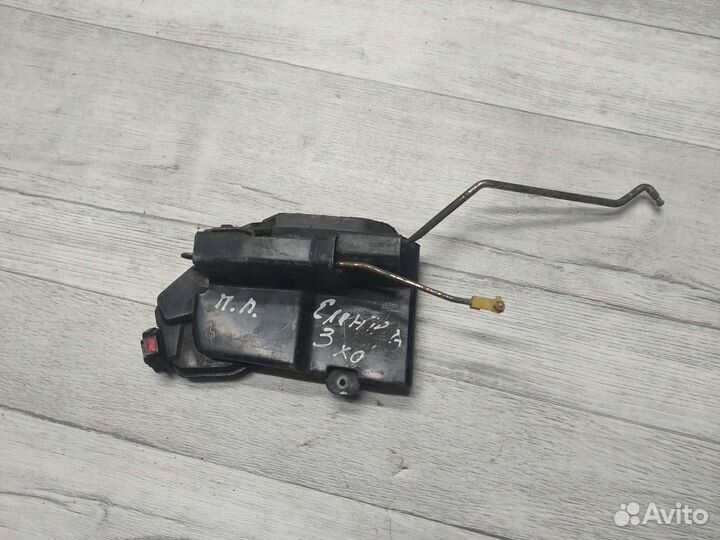 Передний правый замок двери Hyundai elantra 3 xd