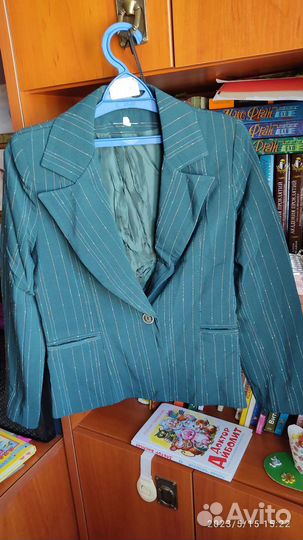 Школьный пиджак зелёный