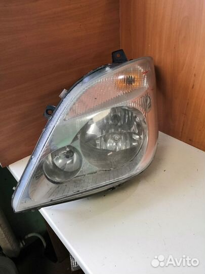 Фара левая Mercedes Benz Sprinter 906 - 2006-2018
