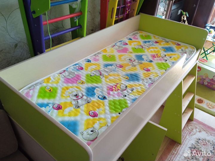 Кровать-чердак