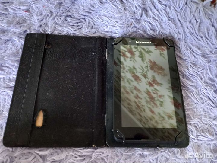 Продам не рабочий планшет Lenovo A3300HV. торг